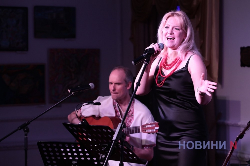 Летний вечер с «Acoustic band»: николаевцев порадовали концертом (фоторепортаж)