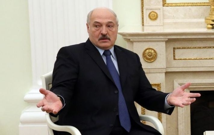 Лукашенко таємно передав Азербайджану зброю перед війною з Вірменією, - Politico