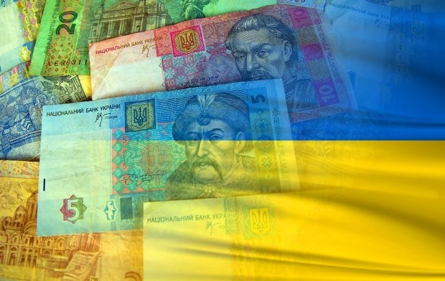Деяким українцям виплатять допомогу до Дня Незалежності: хто отримає і скільки