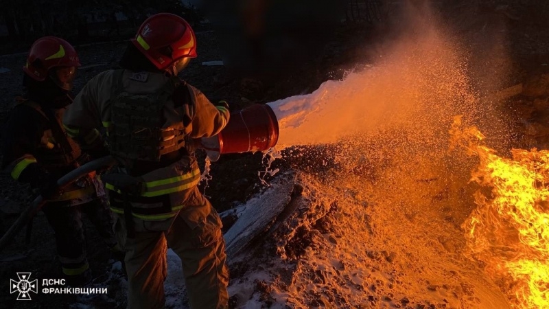 Росія вночі атакувала Україну ракетами та дронами, є влучення по інфраструктурі (фото)