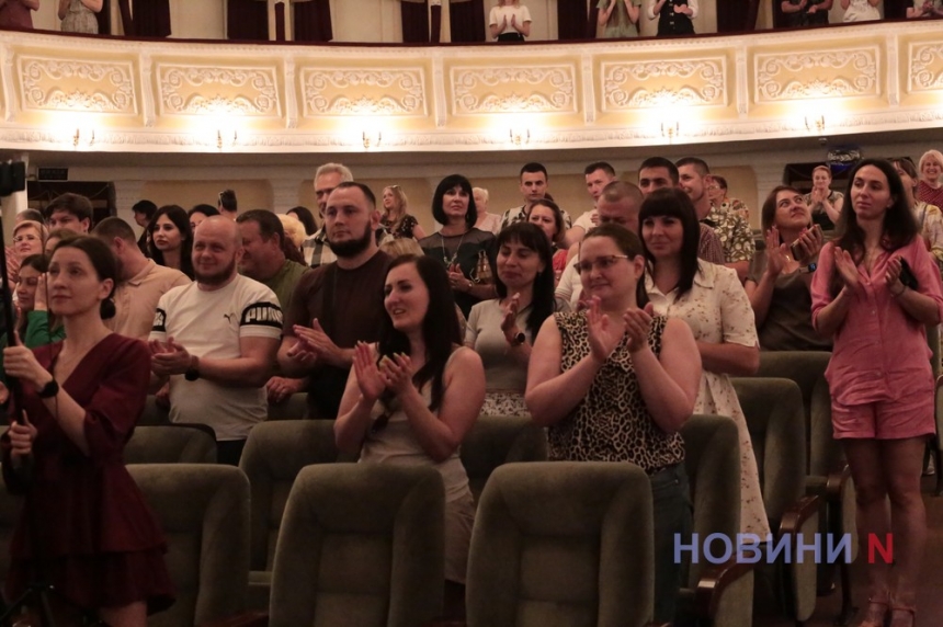 «Перевізник»: у Миколаєві показали виставу про долю людей на окупованих територіях (фото)