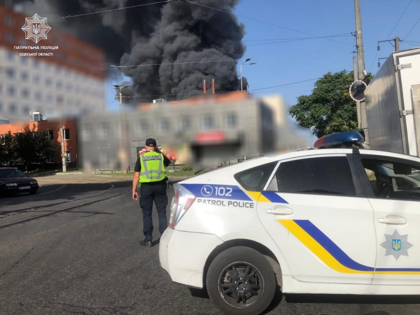 В Одесі завдано удару по цивільній інфраструктурі, є постраждалі, - ОВА (фото)