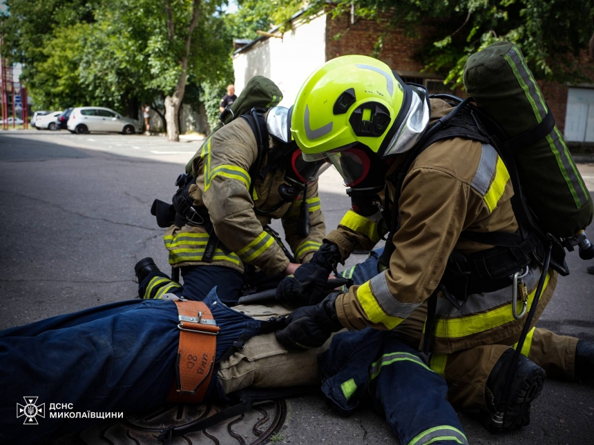 У Миколаєві жителі повідомили про пожежу «Сіті-Центру»: це виявилося навчанням