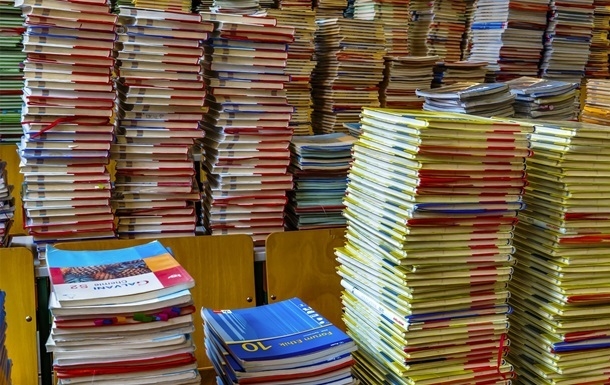 США выделят средства на печатание 3 млн учебников для украинских школьников