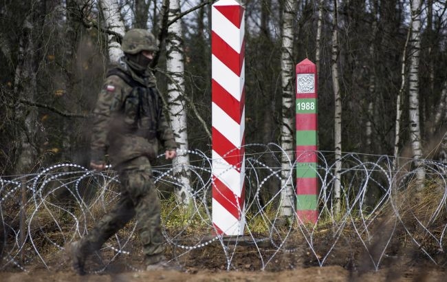 Польша усилила границу с Беларусью военной жандармерией