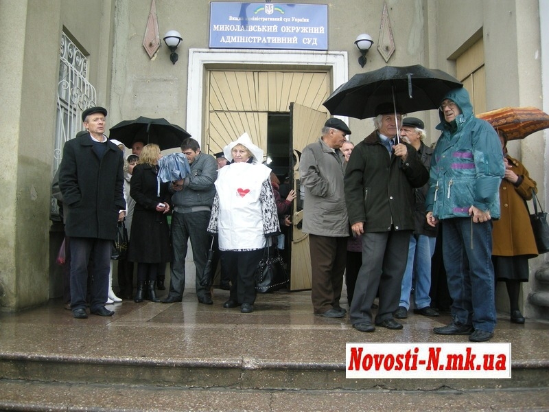 Административный суд дал ОВК №132 время до 16.30, чтобы привезти протоколы в Николаев