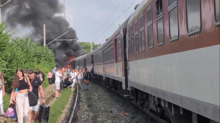 Потяг, у якому були українці, зіткнувся з автобусом у Словаччині: п'ятеро загиблих