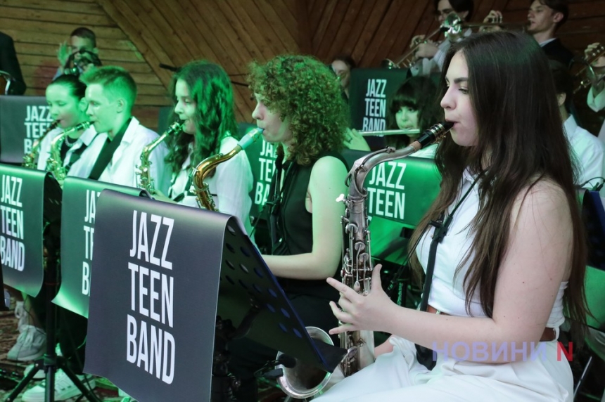 Дети из Джаза: в Николаеве выступил JazzteenBand (фото, Видео)