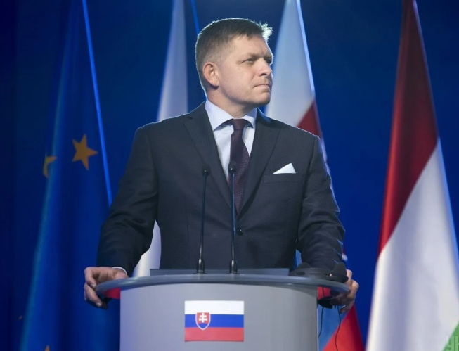 Замах на прем'єра Словаччини перекваліфікували на терористичний акт