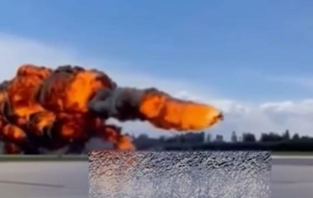 Военный самолет разбился в Польше (видео)