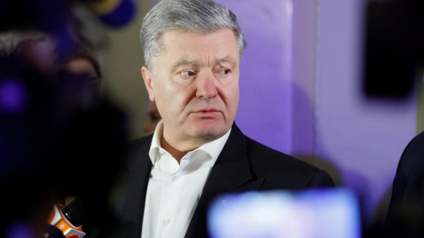 Порошенко снова не выпустили из Украины: в его партии уже нашли виновных