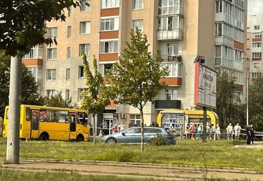Во Львове ДТП с маршруткой: много пострадавших