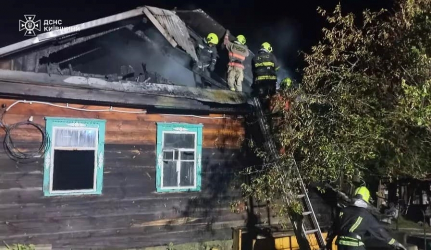 У пожежі на Київщині загинули бабуся з онуком