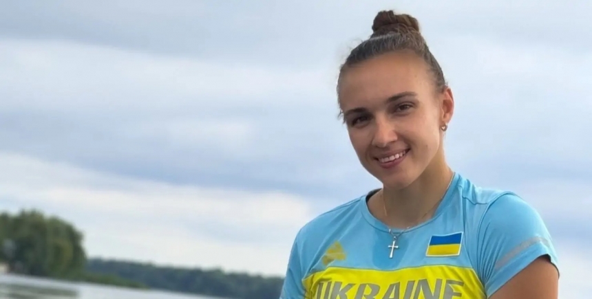 На Олімпіаді українку змусили зафарбувати частину напису "I am Ukrainian"