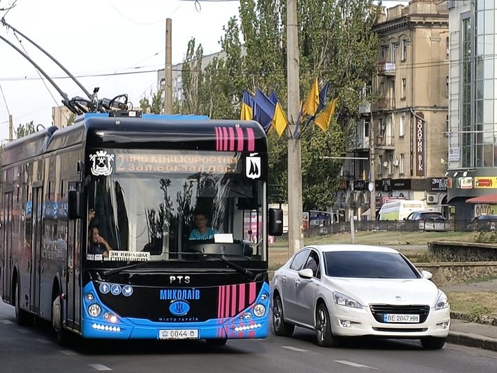 У Миколаєві трамваї та тролейбуси їздитимуть з урахуванням графіків відключення світла