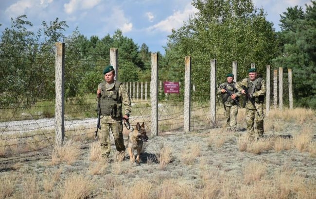 Пограничники показали, что происходит на границе Украины с Беларусью (видео)