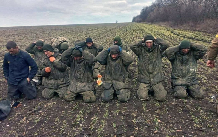 Украина запретила российским пленным звонки домой, - омбудсмен