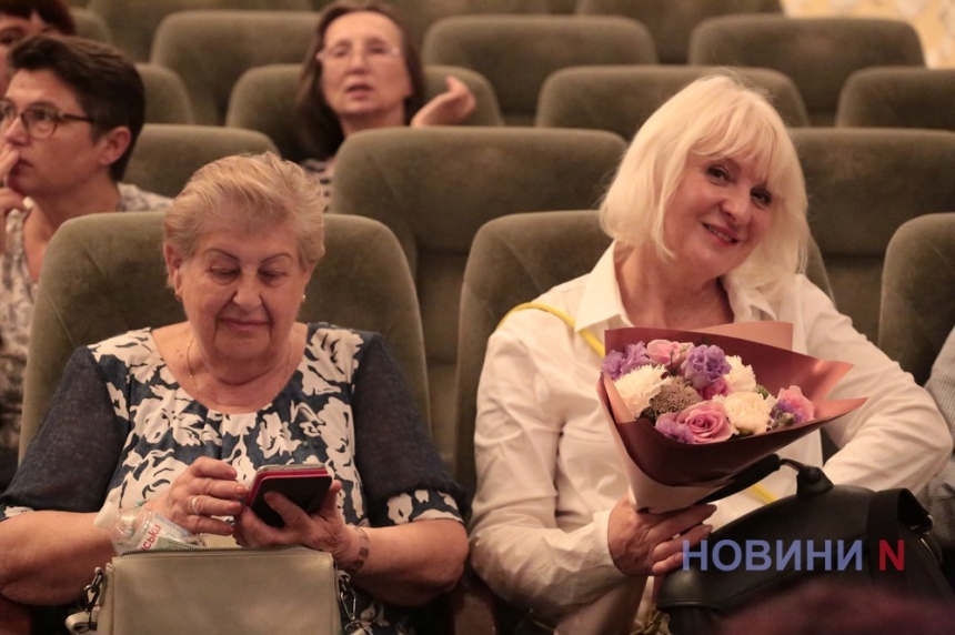 ORPHEUS. Underground: в Николаеве показали пластический спектакль утверждающий Любовь (фото)