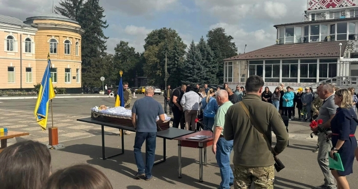 Комбата, який застрелився, коли бійці пішли з позицій під Вугледаром, поховають сьогодні