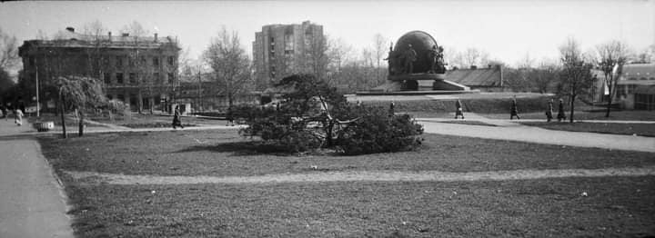 Опубликованы редкие фотографии Николаева 1998 года