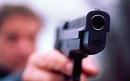 В николаевской маршрутке пассажир угрожал водителю пистолетом