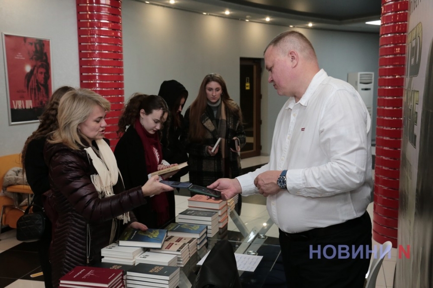 Живое украинское слово: в Николаеве прошли поэтические чтения (фото, видео)