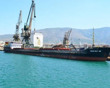 У берегов Турции затонуло судно с 11 украинцами на борту