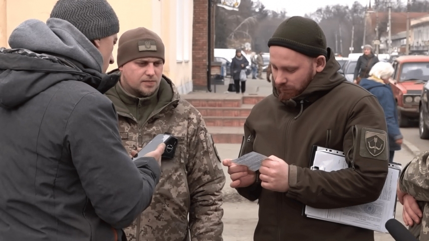 ТЦК переходить на нові повістки і скоро їх стане більше