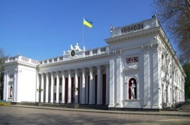 В Одесской мэрии снова устроили обыски
