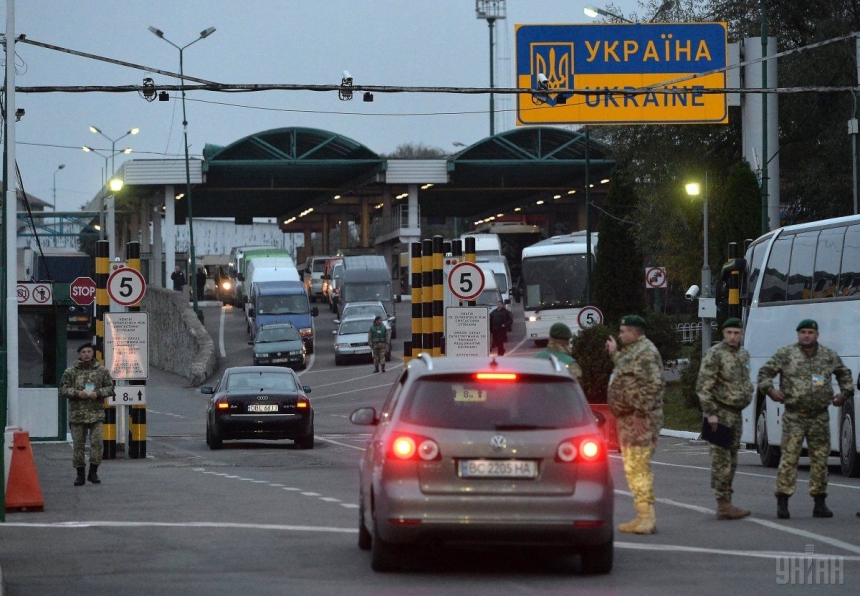 В Польше предлагают запретить въезд украинским военным