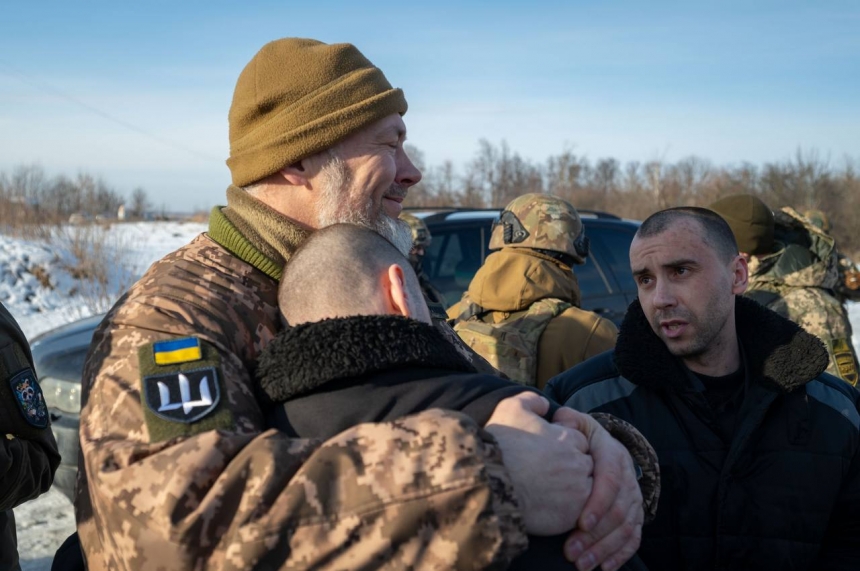 Зеленський назвав число осіб, яких вдалося повернути з полону торік