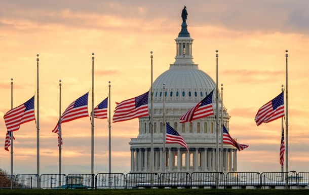 На инаугурации Трампа флаги будут приспущены