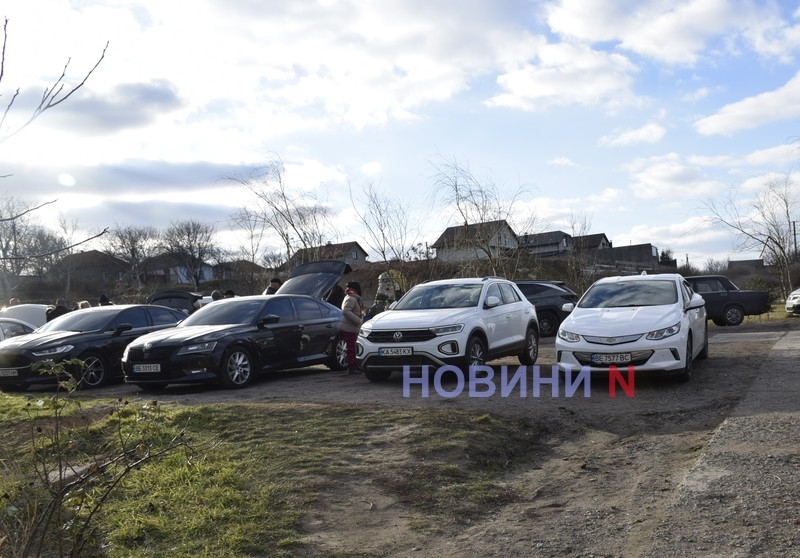 Традиційні хрещенські купання у Миколаєві: фото та відео