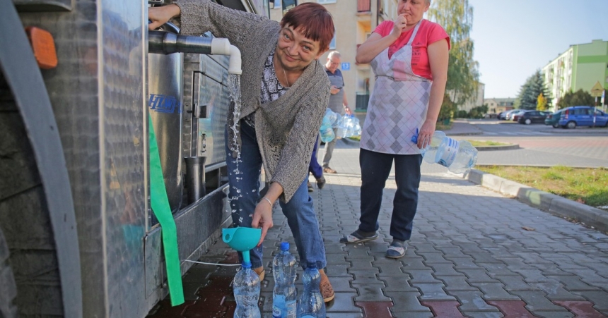 Миколаївців попереджають: де у місті на точках розливу технічна вода (адреси)