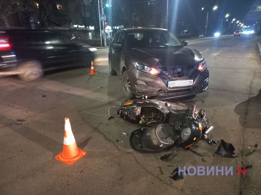 З'явилося відео ДТП зі збитим мопедистом у Миколаєві