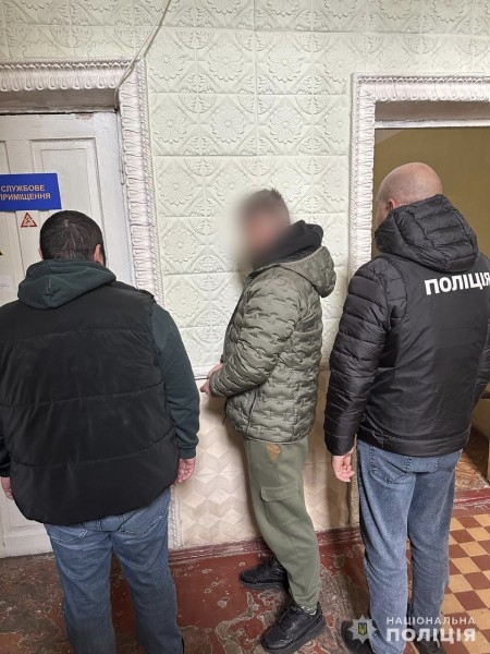 Жителя Миколаєва катували у підвалі: він звернувся до поліції через 7 років