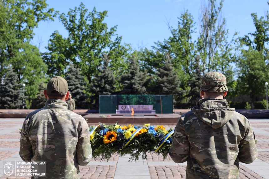 В Николаеве почтили 80-ю годовщину Победы над нацизмом (фото)