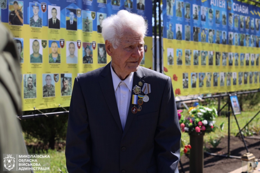 В Николаеве почтили 80-ю годовщину Победы над нацизмом (фото)