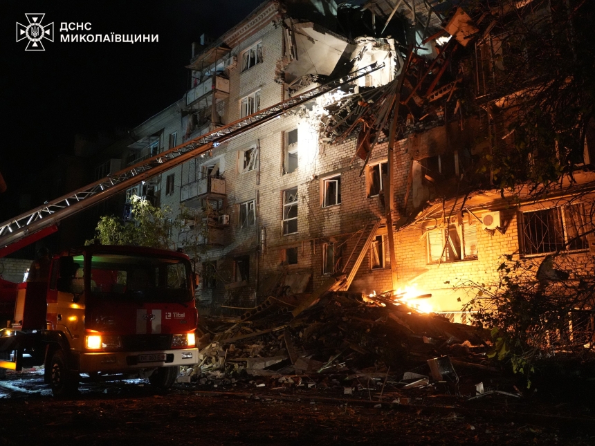 Фото и видео последствий атаки на Николаев