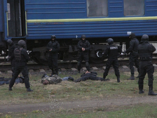 В железнодорожном ДЕПО «Николаев» «освобождали» заложников