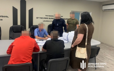 На фронті не були, але “бойові” отримали: командири в/ч на Миколаївщини незаконно нарахували 8 млн