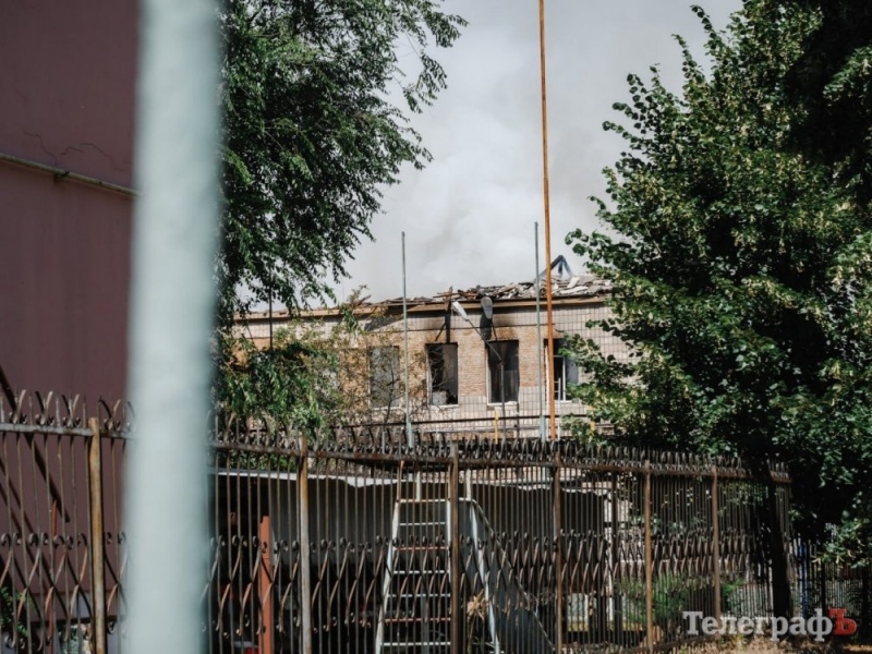 Удар по зданию ТЦК: пострадали жилые дома, погибло три человека (фото)