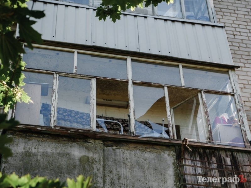 Удар по зданию ТЦК: пострадали жилые дома, погибло три человека (фото)