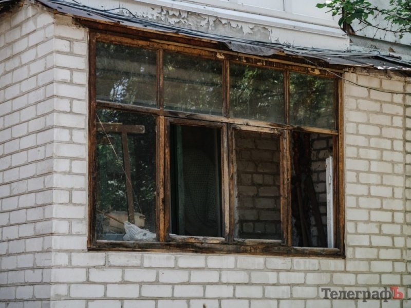Удар по зданию ТЦК: пострадали жилые дома, погибло три человека (фото)