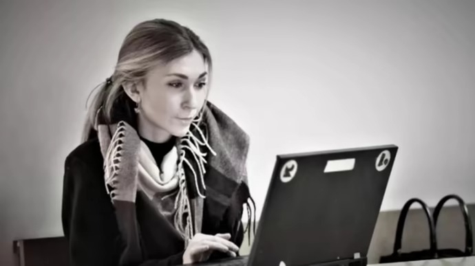 Убитой в российском плену журналистке Рощиной присвоен орден Свободы