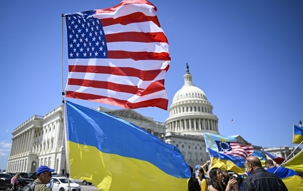 Рекордно низька кількість українців схвалює дії США, - опитування