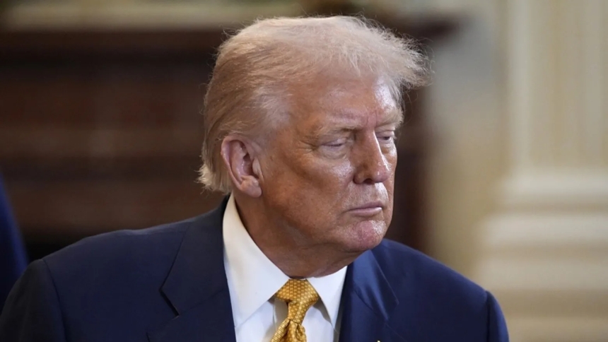 Трамп оговорился, что "едет в Россию" увидеться с Путиным