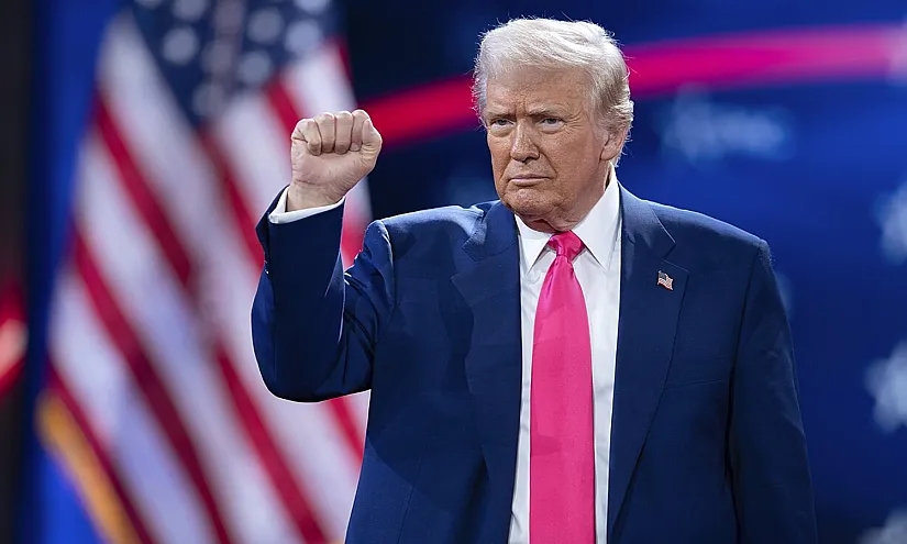 Трамп хоче досягти перемир'я під час зустрічі з Путіним, - Макрон