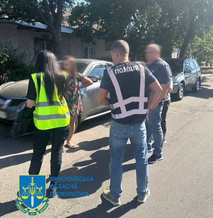 Преподавательницу автошколы задержали в Николаеве: брала деньги за успешную сдачу экзамена