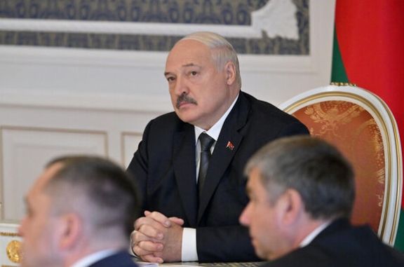 Трамп созвонился с Лукашенко накануне встречи с Путиным